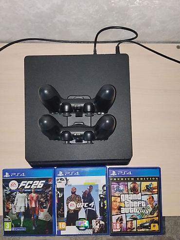 PlayStation 4 Slim на 1 терабайт последней ревизии с 3 дисками и с
