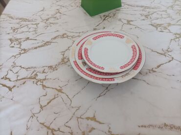 uşaqlar üçün qaşıqlı boşqablar: Boşqablar