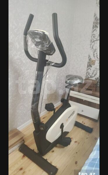 Elliptik trenajorlar: Horizon Fitness velosiped trenajoru. Evdə idman etmək üçün əlverişli