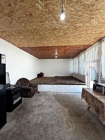 Продажа коттеджей и домов: 🏡 Продается дом в Сокулуке 📍 Участок — 4,62 сотки 🏠 2 жилые комнаты с — 2