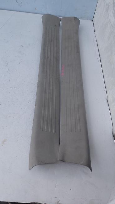 полики эстима: Внутренние накладки порогов Toyota, 2004 г., Б/у, Оригинал — 1