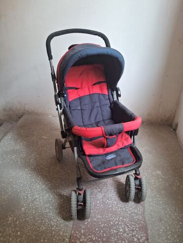 прогулочные коляски peg perego si completo: Klassik gəzinti arabası, İşlənmiş, Cins: Oğlan, Yaş: 30 ay, Ünvandan götürmə