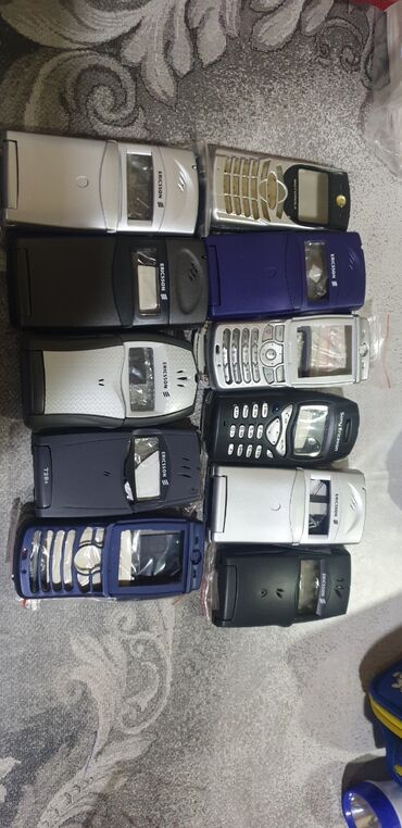 ucuz qiymətə telefon: Telfon korpuslari Erikson T 18 matorla vez sayri korpuslar var