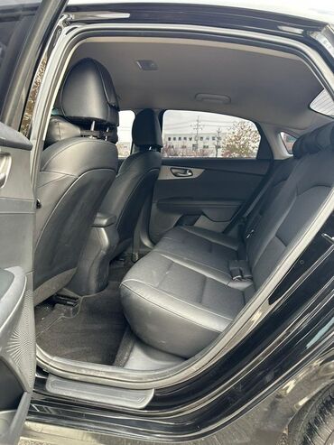 Kia: Kia K3: 2019 г., 1.6 л, Бензин, Седан at lalafo.kg — 10 Kia: Kia K3: 2019 г., 1.6 л, Бензин, Седан — 10