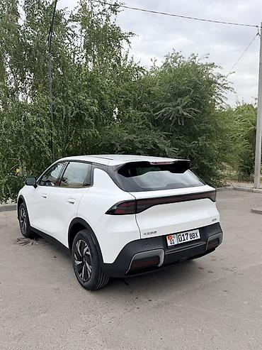 jac aion: Changan Qiyuan Q05: 2026 г., 0.1 л, Вариатор, Электромобиль, Кроссовер — 5