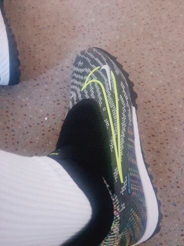 Кроссовки и спортивная обувь: Мужские кроссовки, 42, Nike, Б/у, цвет - Серый, Самовывоз, Платная доставка