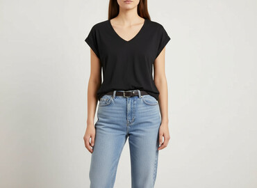 t shirty messi argentina: Women`s T-shirt, size L