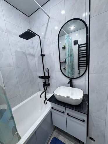 Ванны: Представляем комплект для ванной комнаты, включающий белую ванну — 8