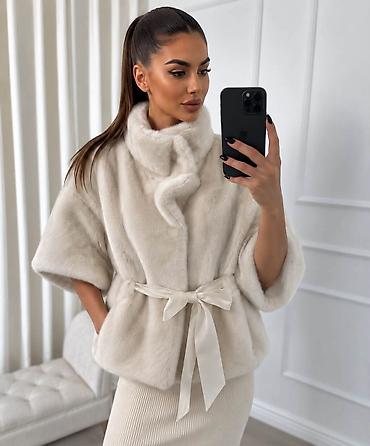 Jackets, Coats, Vests: Elegantni ženski kaputić od veštačkog krzna sa pojasom - Kroj: kraća at lalafo.rs — 2 Jackets, Coats, Vests: Elegantni ženski kaputić od veštačkog krzna sa pojasom - Kroj: kraća — 2