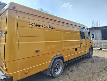 sprinter 2 2: Mercedes‑Benz фургон/микроавтобус удлинённой базы, жёлтый. Кузов: - — 2