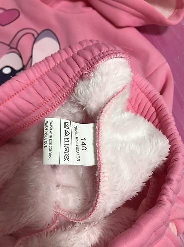 čile trenerka: Roze komplet trenerke za decu sa kapuljačom i printom crtanih likova — 5