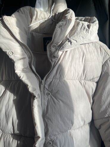 Kurtkalar: ZARA kurtka. Ekru reng s razmer (m razmere de olur) Su ve külek — 13