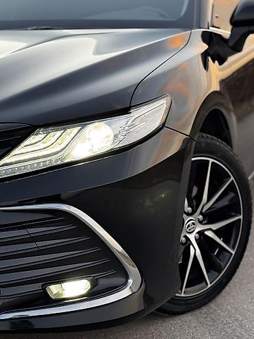 Toyota: Toyota Camry: 2021 г., 2.5 л, Автомат, Бензин, Седан — 2