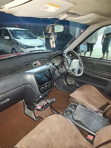 машина салон: Honda CR-V: 1999 г., Кроссовер — 1