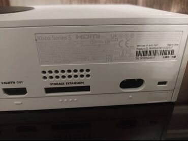 Xbox Series S: Məhsul: Xbox Series S konsolu (ağ korpus, qara havalandırma paneli — 8