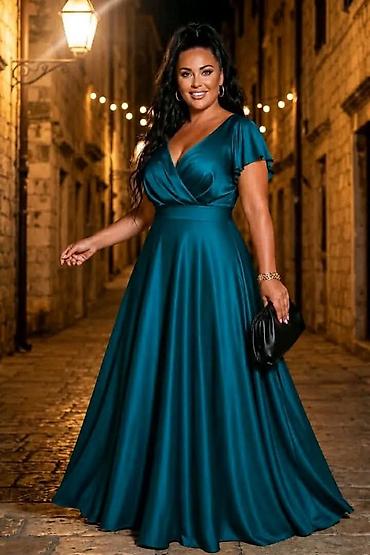 punije devojke: Prelepa za punije
XL 2XL 3XL 
Cena : 5100 dinara
ML — 1