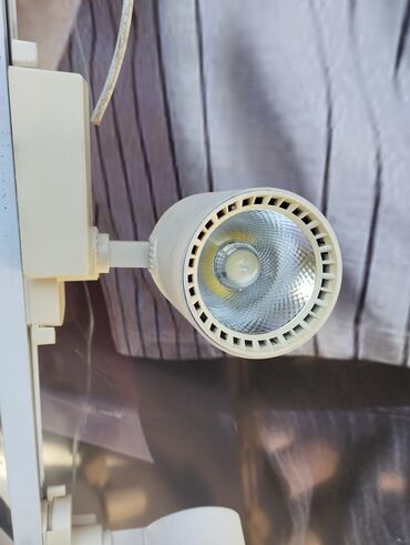 Торговля: Продаю оборудование,мебель в связи закрытием магазина одежды есть всё — 16