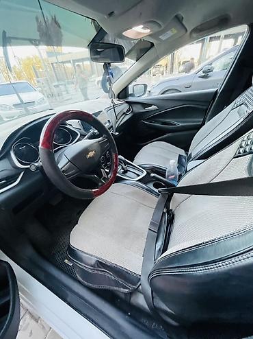 открыто: Chevrolet Cruze: 2021 г., 1 л, Автомат, Бензин, Седан — 5