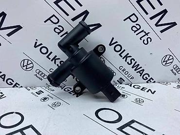 dvodobosno vitlo: POMOCNA PUMPA VODE ZA AUDI A6, A8, Q5 . - 4H0 121 671 D | Pomocna — 2