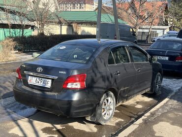 Toyota: Toyota Yaris: 2007 г., 1.5 л, Автомат, Бензин, Седан