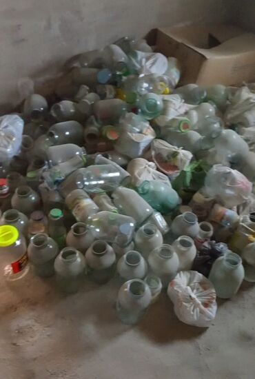 Salam Çox Banka Var Yer tutur deyə satilir boyuk balaca hamsi 20 qep