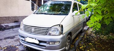 runx alex: Toyota Regius: 2000 г., 2.7 л, Автомат, Бензин, Вэн/Минивэн