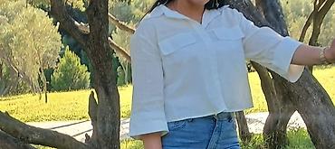 Qadınlar üçün ağ köynək - Stil: Klassik və gündəlik geyimlərə uyğun
