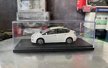 r16 prius: Toyota, 2009 il, 1:43, Dəmir, Ödənişli çatdırılma — 6