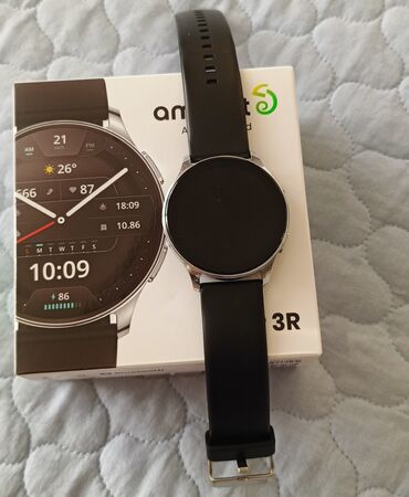 Amazfit: Умные часы Amazfit Pop 3R с круглым корпусом серебристого цвета и
