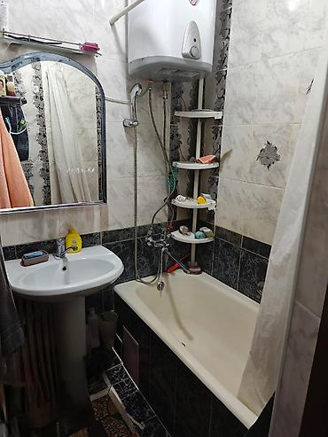 аламединском рынке: 3 комнаты, 63 м², Аламединский рынок / базар Индивидуалка, 1 этаж — 7