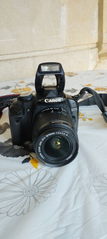 canon çanta: Professional Fotoaparat Kanon EOS500D Yaxsi vezyetdedi hec bir