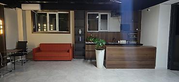 Аренда офисов: Аренда офисов Офисное помещение с переговорной и кухонной зоной От — 3