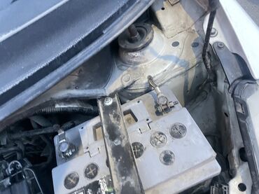 Honda: Honda Fit: 2004 г., 1.3 л, Вариатор, Бензин, Хэтчбэк — 8