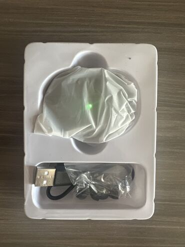 Информатика: USB ilə şarj olunan mini cihaz – paketdə yuvarlaq forma qurğu və USB
