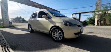 Honda: Honda Fit: 2004 г., 1.3 л, Вариатор, Бензин — 5