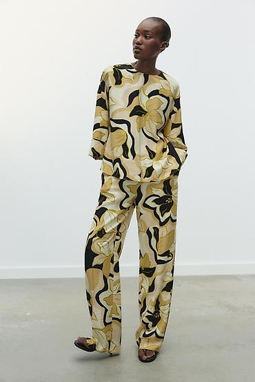bluze zara 2022: Zara nove pantalone. S velicina naglasena, vece su. Struk 37 i tegli — 1