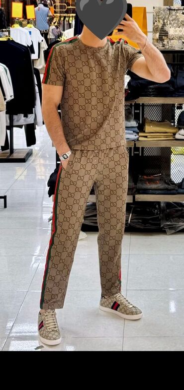 Köynəklər: İdman dəsti, Gucci, S (EU 36), rəng - Qəhvəyi
