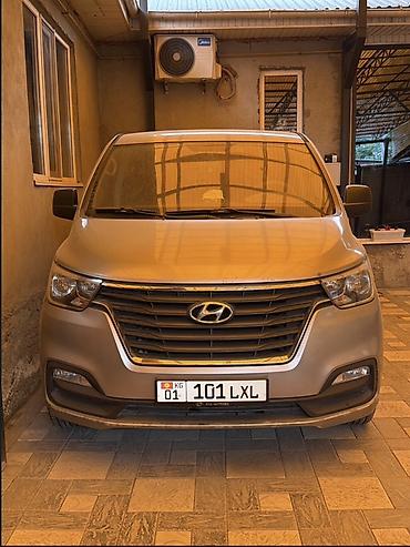 2018: Hyundai Grand Starex: 2018 г., 2.5 л, Автомат, Газ, Минивэн — 1