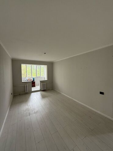 гостиница 4 микрорайон: 1 комната, 39 м², 104 серия, 4 этаж, Евроремонт