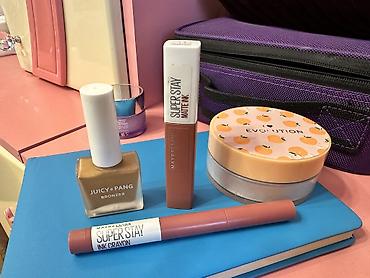 Pomada Maybelline Yeni lalafo.az -da Pomada Maybelline Yeni