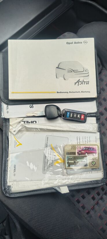 Opel: Opel Astra: 1.8 l | 1999 il 285600 km Universal — 9