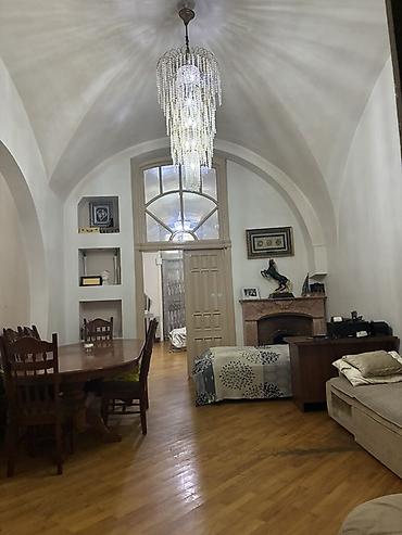2 mertebe ev: Bakı, 28 May, 3 otaqlı, Köhnə tikili, m. 28 may, 100 kv. m — 8