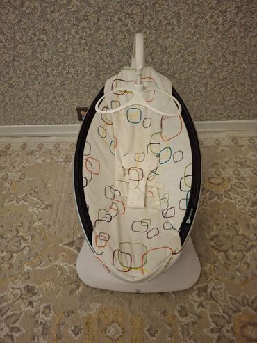 usag yellencek: 4moms mamaroo körpələr üçün yelləncək ideal vəziyyətdə heç bir