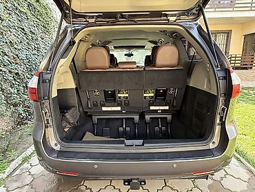 Toyota: Toyota Sienna: 2017 г., Автомат, Минивэн — 10