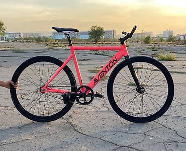 Спорт и хобби: Городской трековый велосипед Aventon Cordoba 52 размера Система — 2