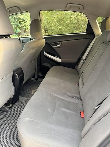 полицейские: Toyota Prius: 2013 г., 1.8 л, Автомат, Гибрид, Хэтчбэк — 9