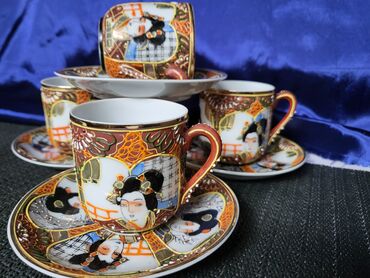 Ostali antikviteti: Japanske soljice za kafu iz 70ih.godina. Soljice za kafu reljefno — 2