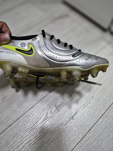 kopacke cene: Kopacke vel.38, nigde ostecene, kupljene u Nemackoj. Nike Tiempo — 4