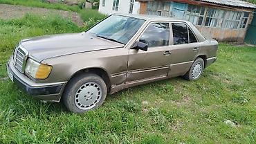 ауди 80 кватро: Mercedes-Benz W124: 1987 г., 2 л, Механика, Бензин, Седан — 4
