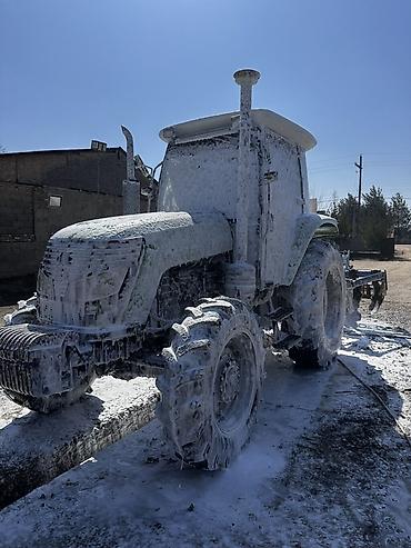 volkswagen golf v: Трактор колесный с кабиной и навесным орудием - Полноразмерный — 6